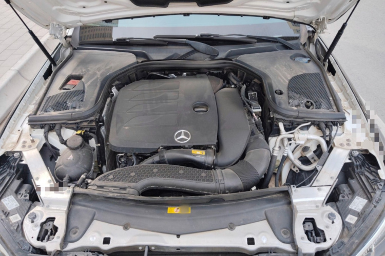 奔驰E级 2021款 改款 E 300 L 运动时尚型局部细节24