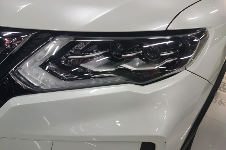 日产 奇骏 2020款 2.0L XL Premium CVT 2WD智联尊享版局部细节36