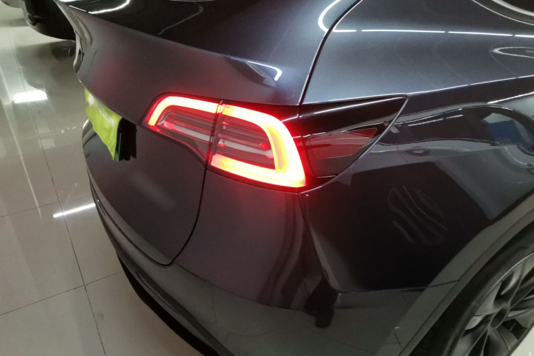 特斯拉 Model Y 2024款 后轮驱动版车身外观6001