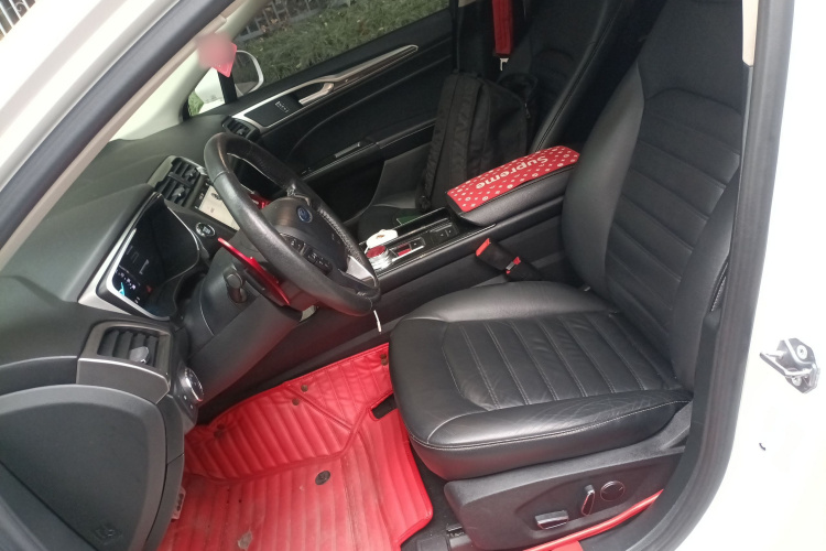 福特 蒙迪欧 2017款 改款 EcoBoost 200 豪华型中控内饰19