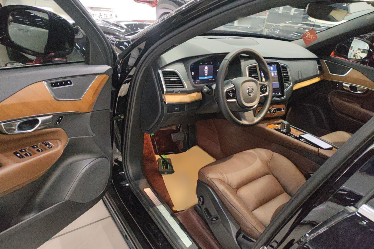沃尔沃XC90 2024款 B5 智行豪华版 5座中控内饰20