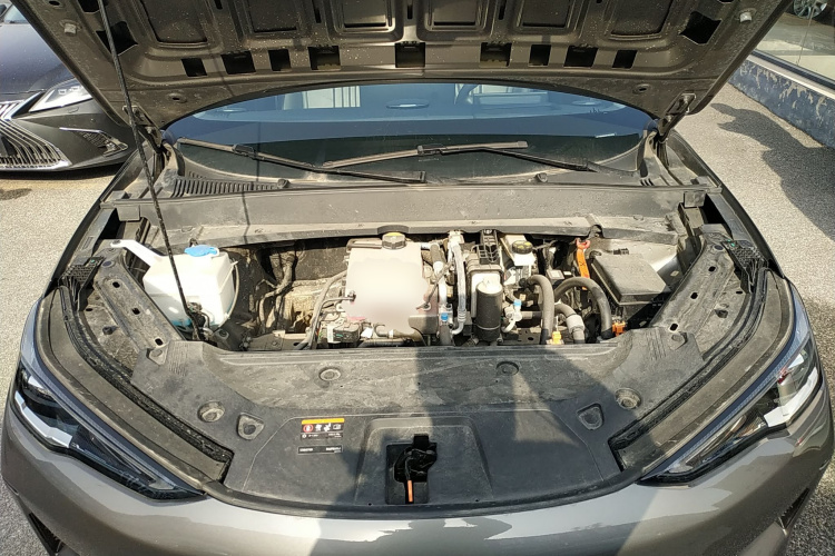 吉利银河 银河E5 2024款 530km 星舰版机舱底盘24