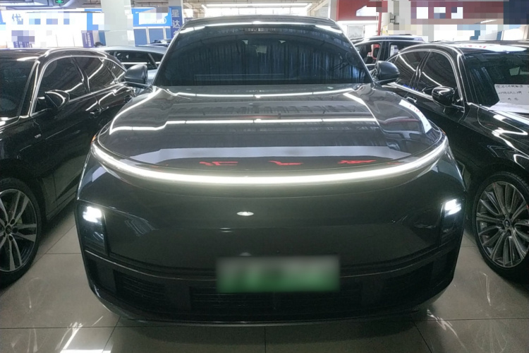 理想汽车 理想L8 2023款 Pro车身外观2