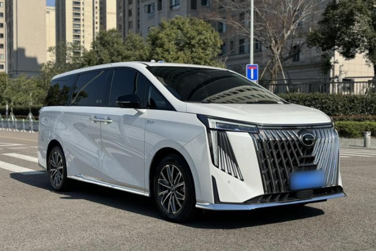 广汽传祺 传祺M8 2024款 大师系列 400T 至尊版车身外观6001