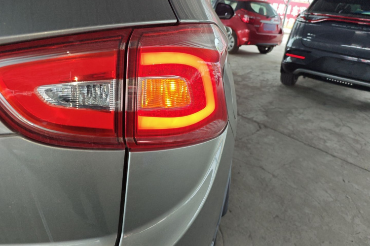 宝骏510 2017款 1.5L 自动豪华型车身外观6001