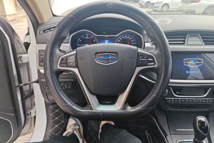 吉利汽车 帝豪 2017款 三厢百万款 1.5L CVT向上版中控内饰13