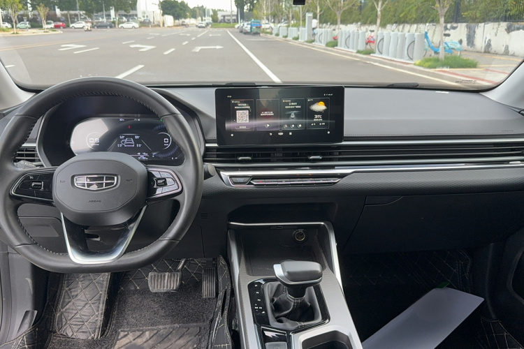 吉利汽车 帝豪 2022款 第4代 1.5L CVT精英型中控内饰7004