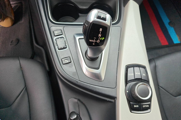 宝马3系 2015款 316Li 时尚型局部细节18