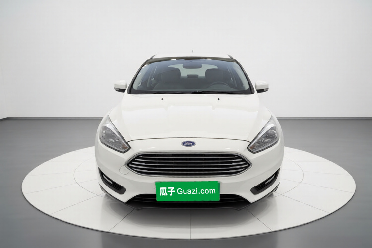 福特 福克斯 2015款 三厢 1.6L 手动舒适型车身外观2