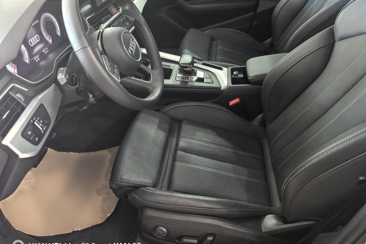 奥迪A4L 2020款 40 TFSI 时尚动感型中控内饰7005