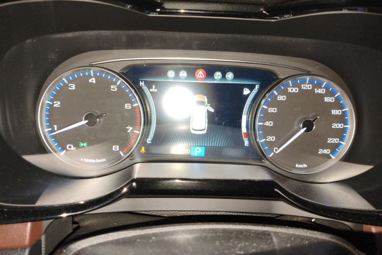 广汽传祺 传祺GS8 2017款 320T 两驱豪华智联版（七座）局部细节14