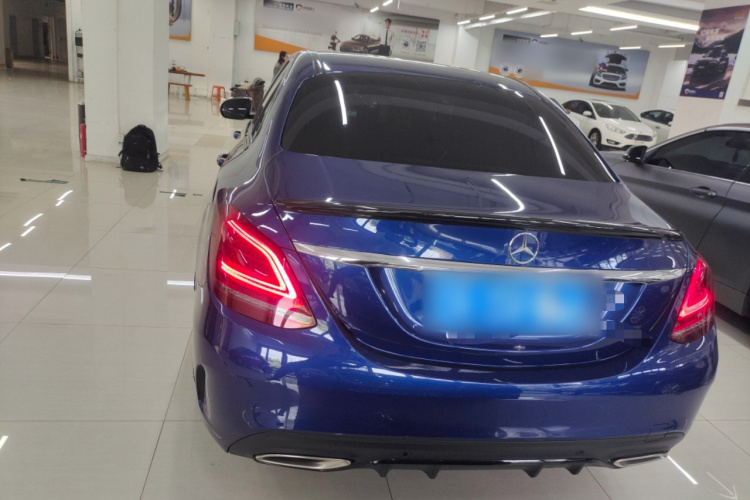 奔驰C级 2021款 C 260 星耀臻藏版车身外观6