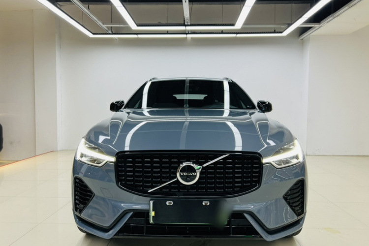 沃尔沃XC60新能源 2022款 T8 插电混动 四驱智远运动版车身外观6001