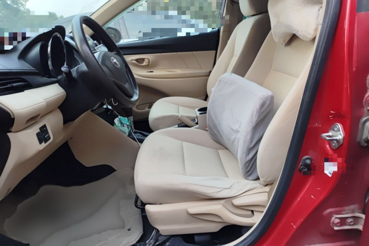 丰田 威驰 2014款 1.5L 自动智臻版局部细节19