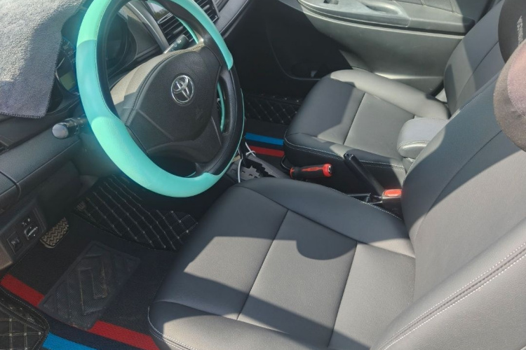 丰田 威驰 2016款 1.5L 自动智臻星耀版局部细节19