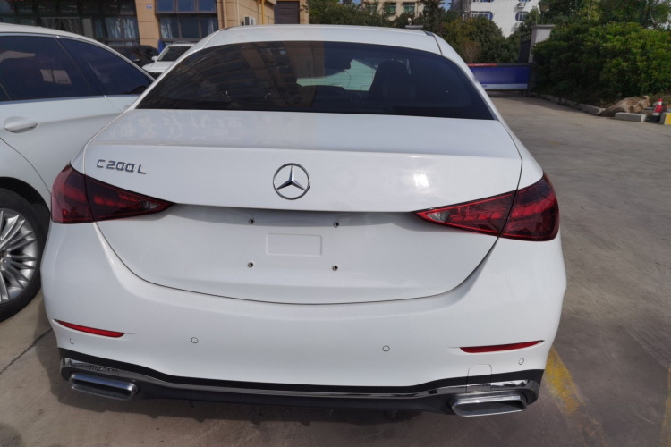 奔驰C级 2025款 C 200 L 运动版车身外观6