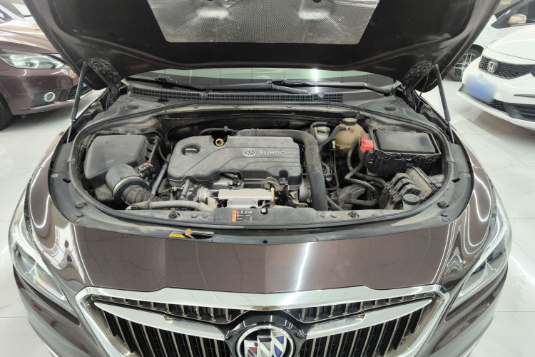 别克 君越 2018款 20T 精英型局部细节24