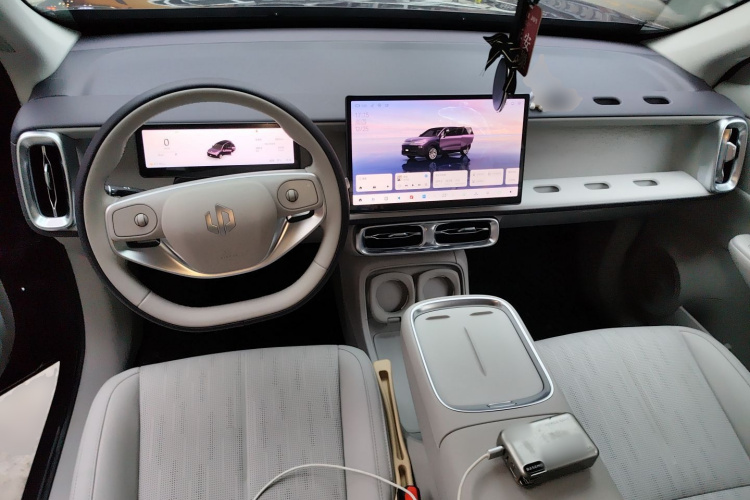 零跑汽车 零跑B10 2025款 510悦享版中控内饰7002