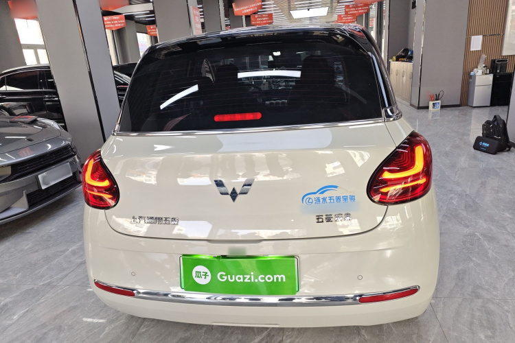 五菱汽车 五菱缤果 2023款 333km 灵犀互联+款车身外观6