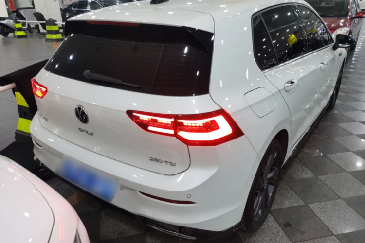 大众 高尔夫 2023款 改款 280TSI DSG R-Line车身外观7