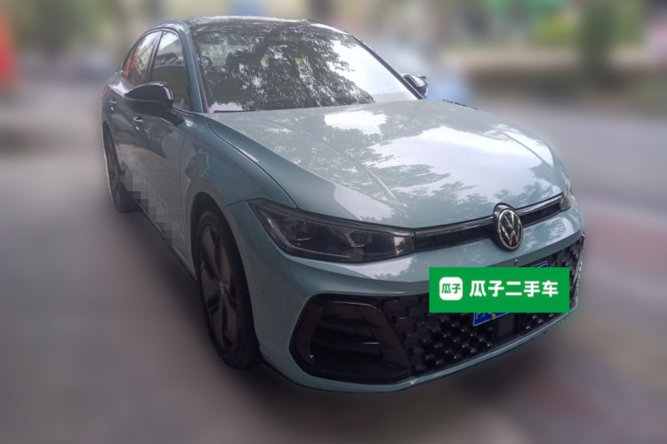 大众 帕萨特 2025款 Pro 380TSI 星空龙尊版车身外观3