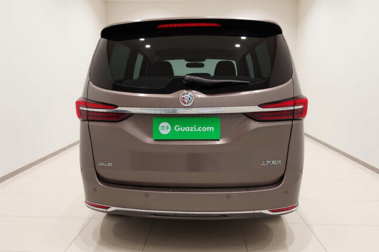 别克GL8 2023款 陆上公务舱 舒适型车身外观6