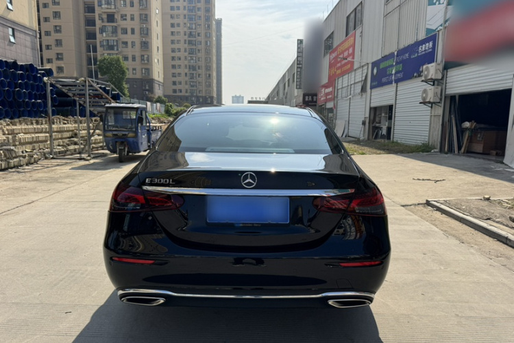 奔驰E级 2023款 E 300 L 时尚型车身外观6004
