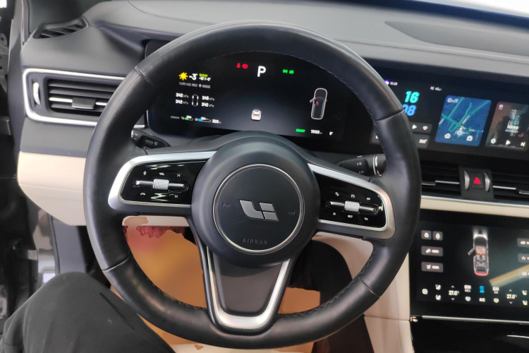 理想汽车 理想ONE 2021款 增程6座版中控内饰13