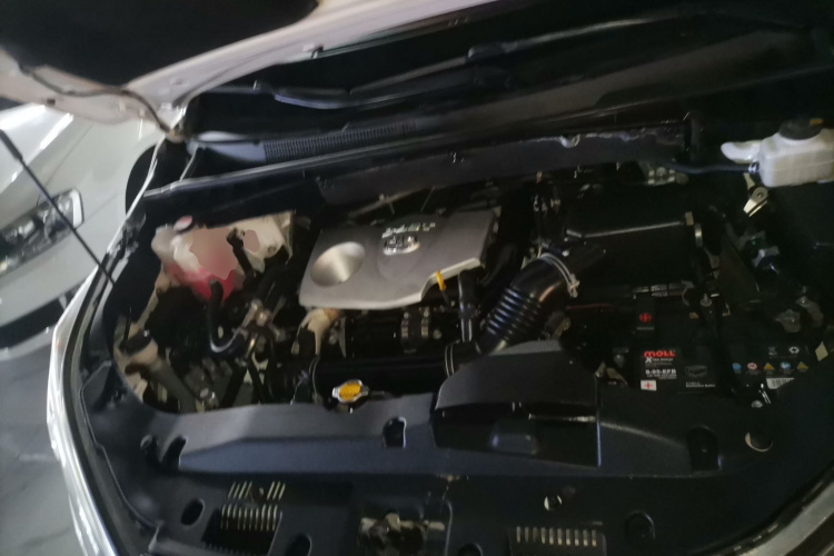 丰田 汉兰达 2015款 2.0T 四驱豪华版 7座局部细节24