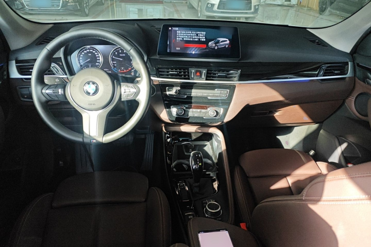 宝马X1 2020款 sDrive20Li 尊享型中控内饰7002