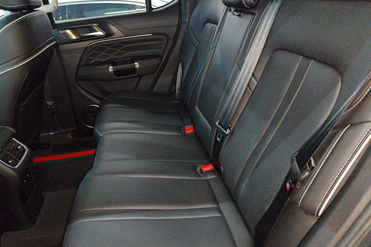 坦克300 2024款 2.0T 穿越者中控内饰7004