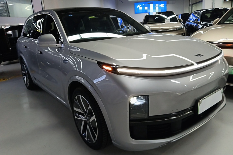 理想汽车 理想L8 2023款 Pro车身外观3