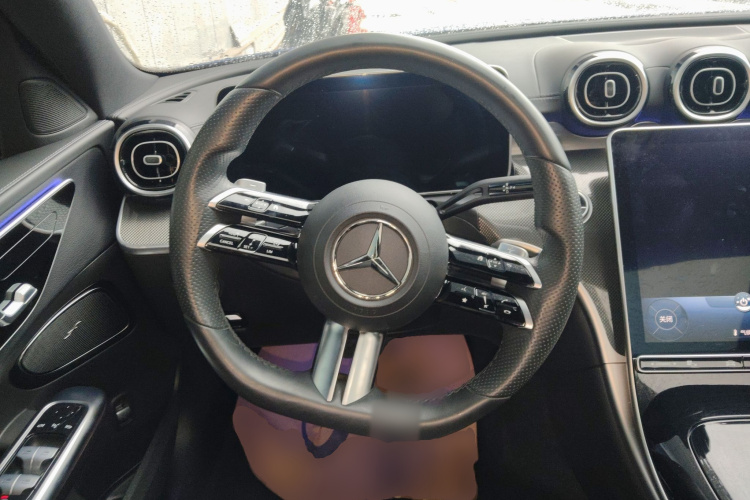 奔驰C级 2022款 改款 C 200 L 运动版局部细节13