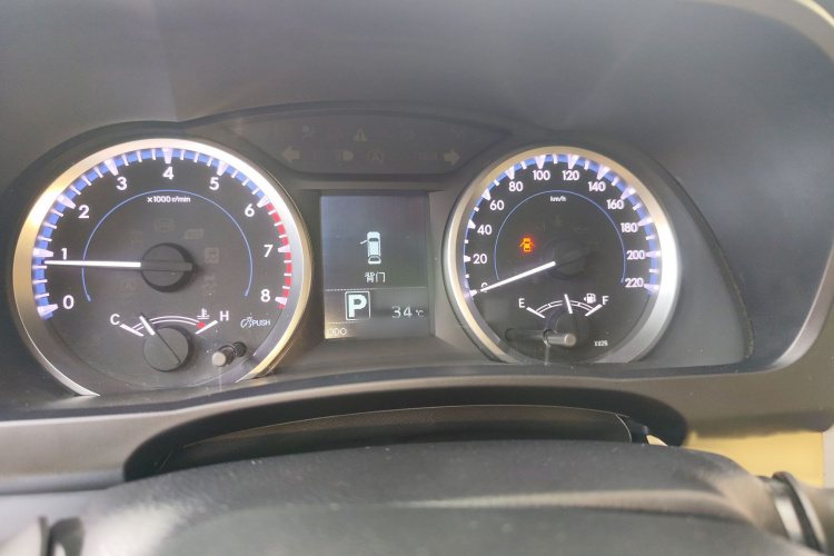 丰田 汉兰达 2018款 2.0T 两驱精英版 5座 国VI局部细节14