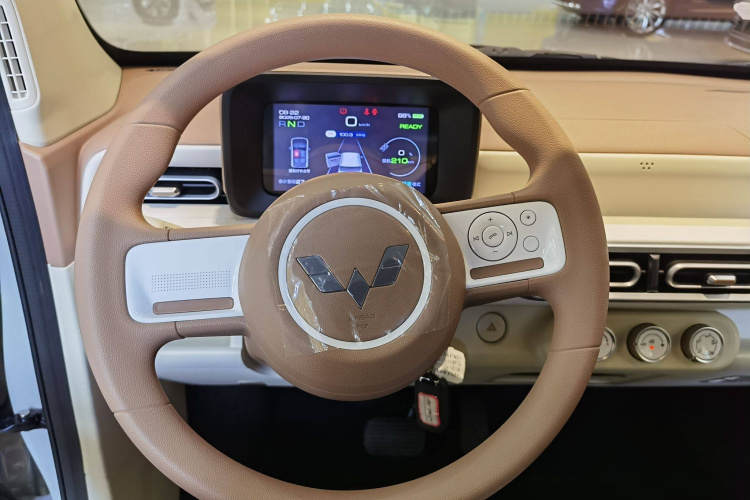 五菱汽车 宏光MINIEV 2024款 第三代 215km 青春版中控内饰7003