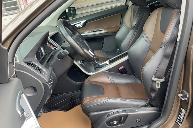 沃尔沃XC60 2017款 T5 AWD 智远升级版局部细节19