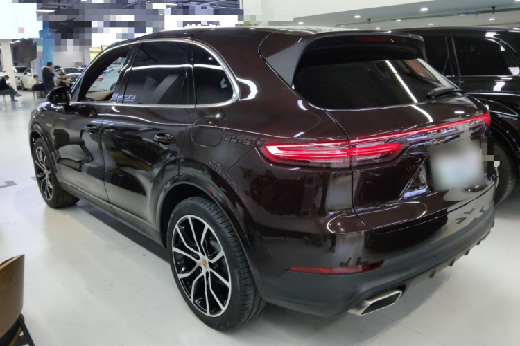 保时捷 Cayenne新能源 2022款 Cayenne E-Hybrid 2.0T 铂金版车身外观6002