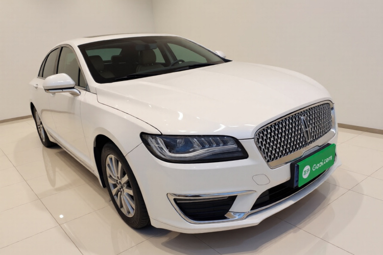 林肯MKZ 2018款 2.0T 尊享版车身外观3