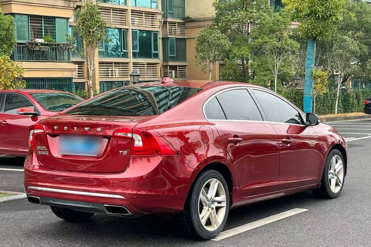 沃尔沃S60 2016款 S60L T5 智驭版车身外观6008