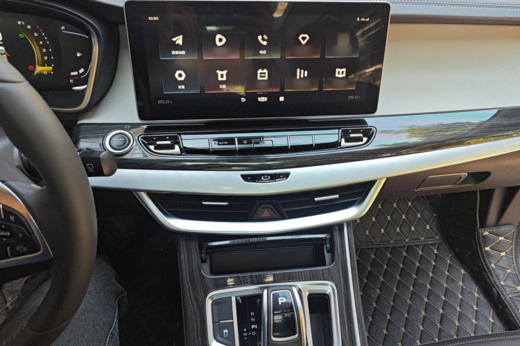 吉利汽车 嘉际 2021款 1.8TD DCT豪华型局部细节16