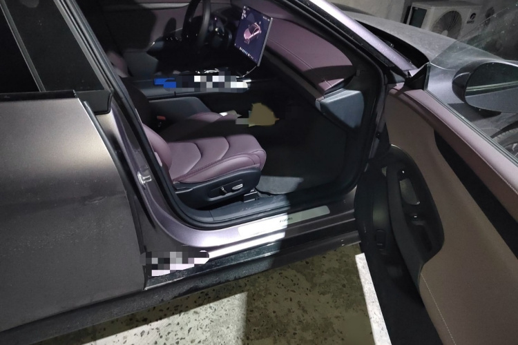 小米汽车 小米SU7 2024款 后驱长续航智驾版局部细节9005