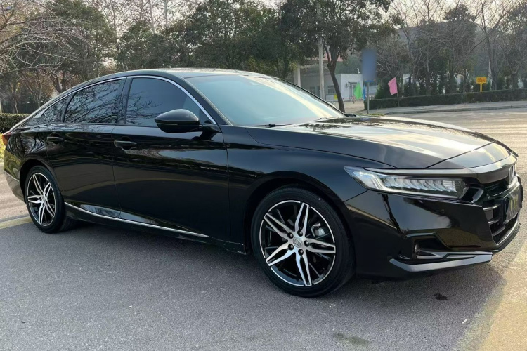 本田 雅阁 2022款 260TURBO 幻夜·尊贵版车身外观6004