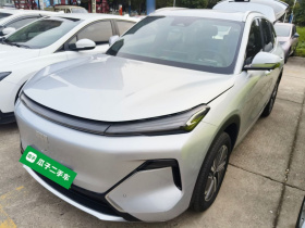 吉利银河 银河星舰7 EM-i 2025款 120km 探索+版