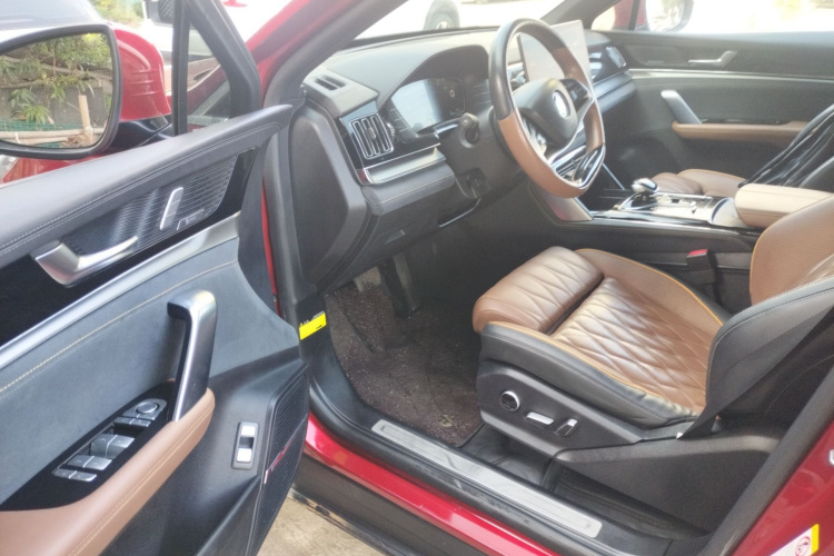 比亚迪 唐新能源 2021款 DM 2.0T 四驱高性能版创世旗舰型中控内饰20