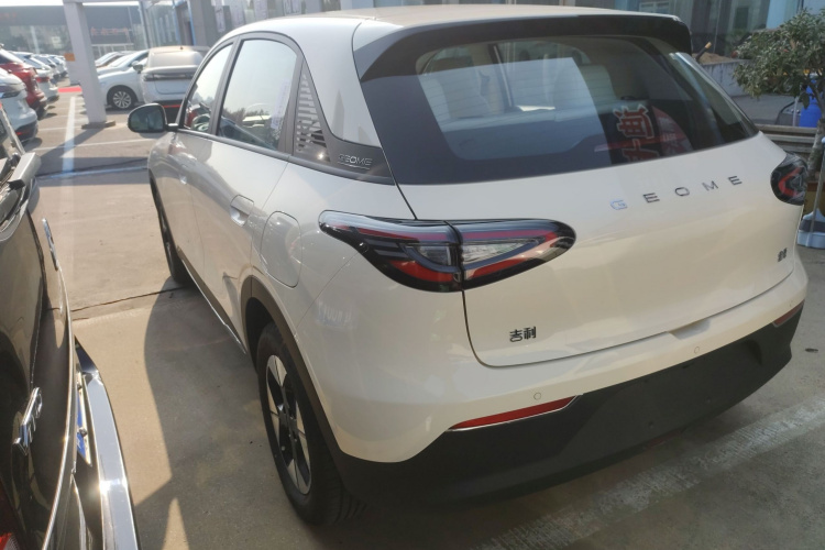 吉利银河 星愿 2025款 UP 410km 探索版车身外观4