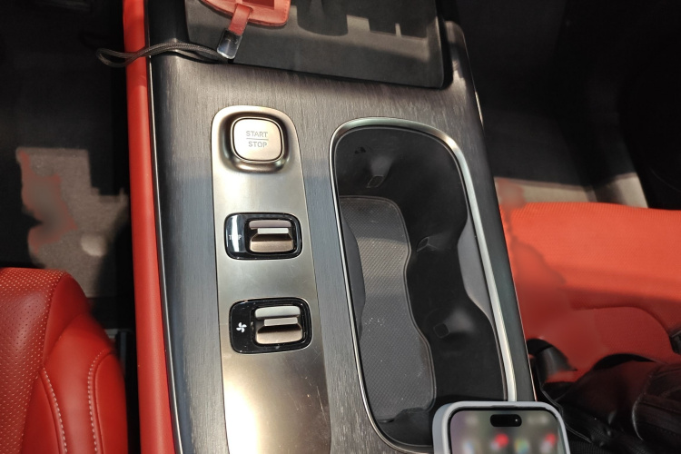 小米汽车 小米SU7 2024款 后驱标准创始版局部细节16