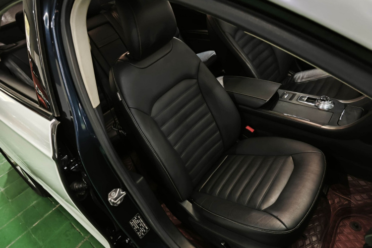 福特 蒙迪欧 2017款 EcoBoost 180 时尚型局部细节41