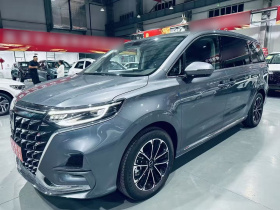 荣威iMAX8 2023款 400TGI 舒享版