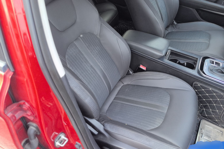 东风风神 奕炫 2020款 230T 自动炫目版局部细节41