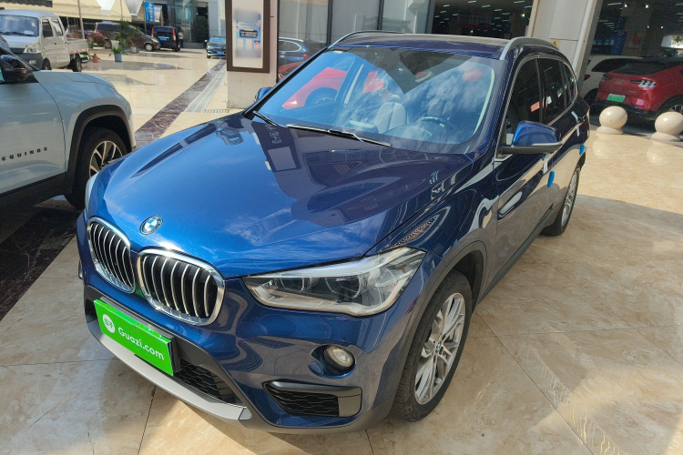 宝马X1 2019款 sDrive20Li 领先型车身外观1